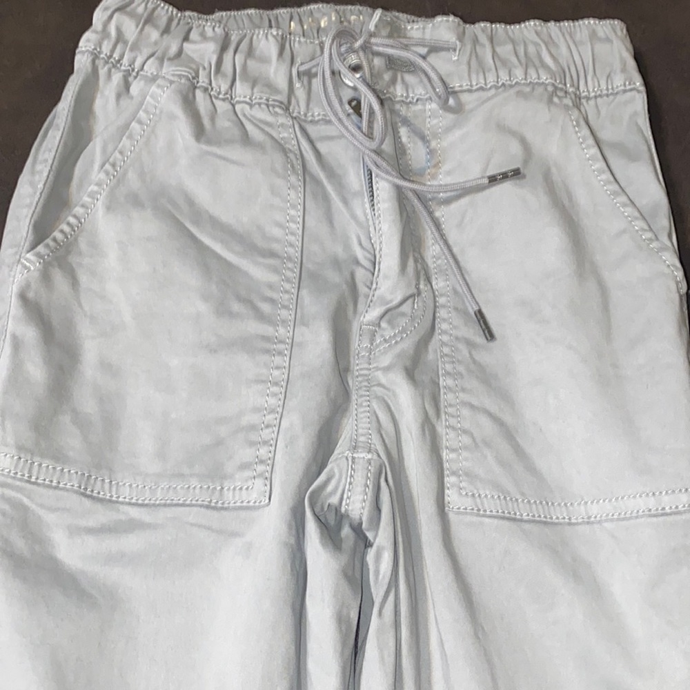 AE Jogger